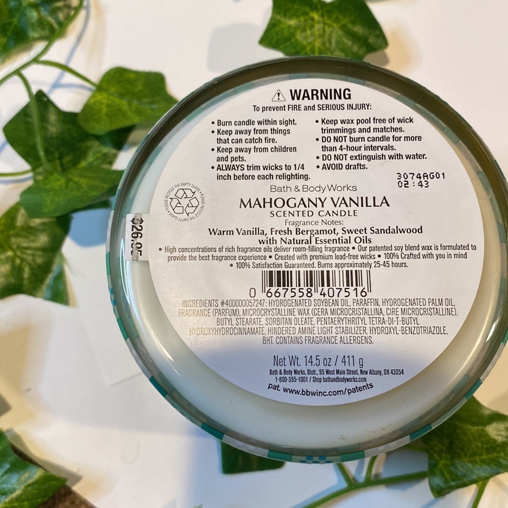 BBW Mahogany Vanilla Scented 3 Wick Candle 14.5 oz - Picture 2 of 3